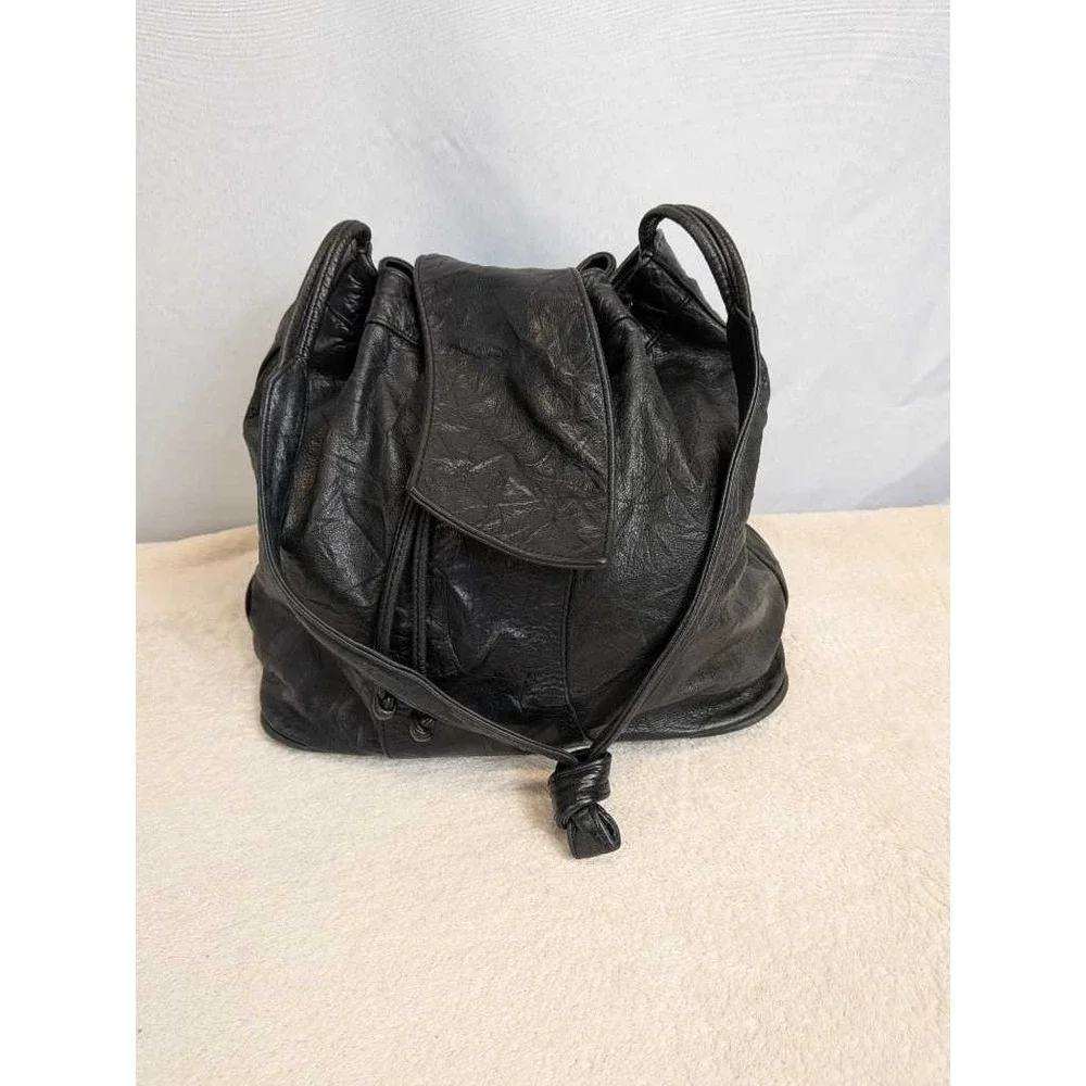 Brio Genuine Leather Drawstring Backpack‎ Shoulder Bag Black Textured Casual